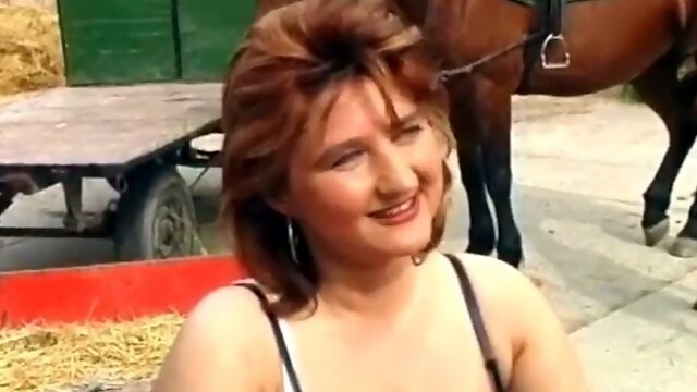 Chubby MILF enjoying a hot country