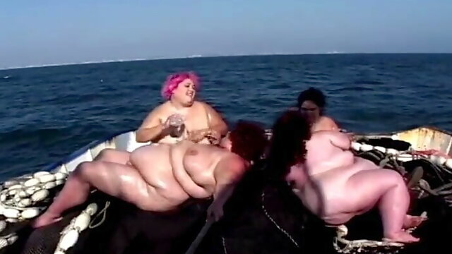 Group of fat girls sharing a dildo