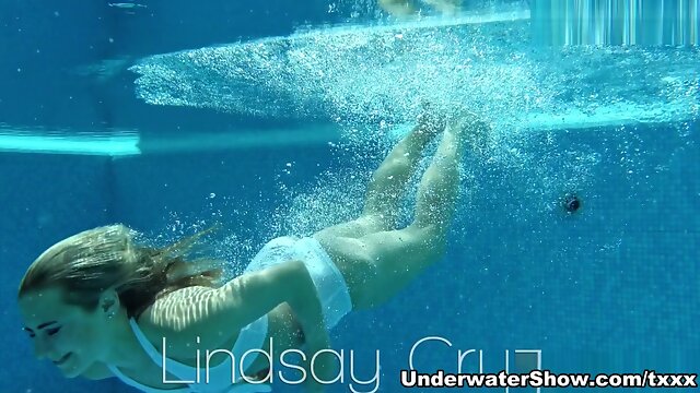 Underwatershow