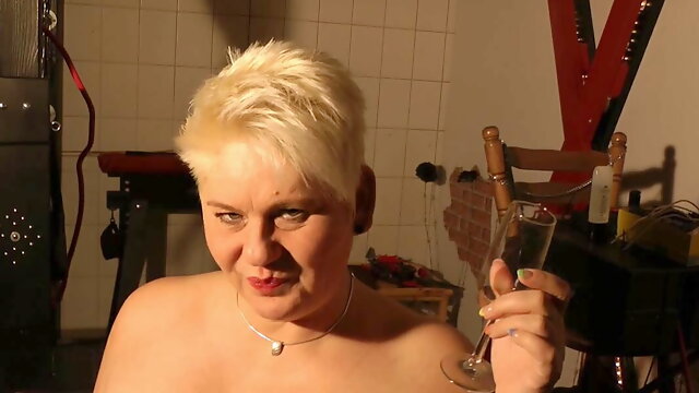 Mature Piss Drinking, Wife Humiliation, Golden Shower