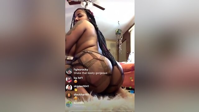 Ebony Webcam Twerk