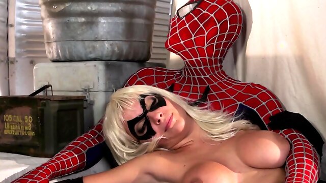 Lexi Swallow & Xander Corvus are fucking at the cosplay party