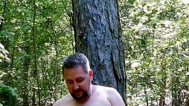 Schwul Abspritzen Im Wald