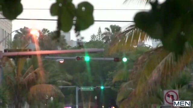 Horny Sean Duran and Jimmy Fanz fuck like lunatics