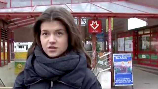 Slowakisches Mädchen fickt für Geld
