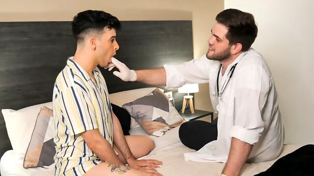 Doctor Gay Anal
