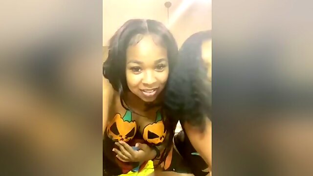 Ebony Webcam Twerk