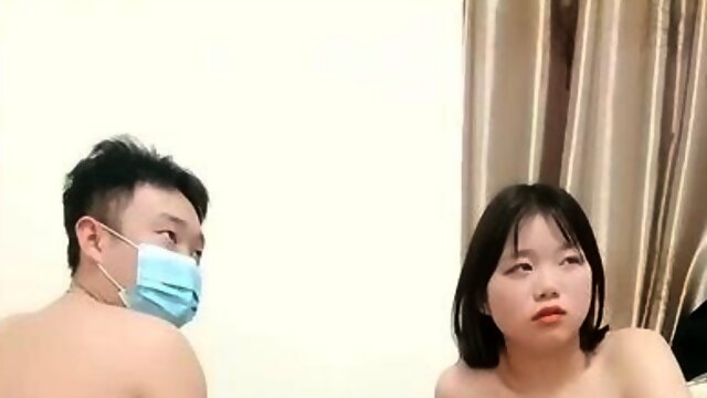 Chinese teens live chat with mobile phone.***