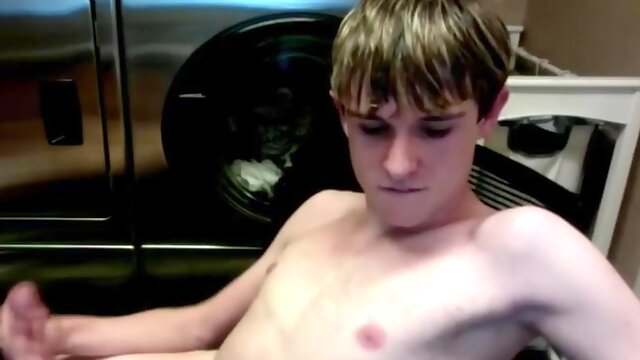 Skinny Guy Masturbates In The Laundry Room