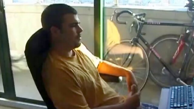 Gay Wanking Watching Porn