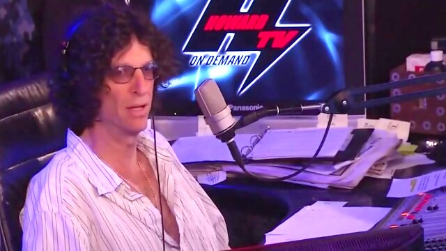 21 Year Old Kasia (rabbit) Gets Orgasm On Show With Howard Stern And Lie Lani