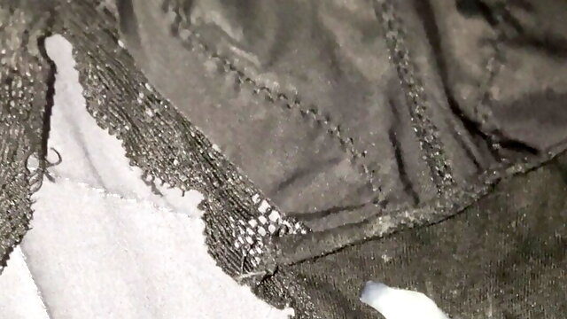 Gay Panties Masturbation