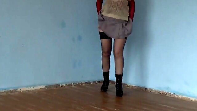 Milf Miniskirt