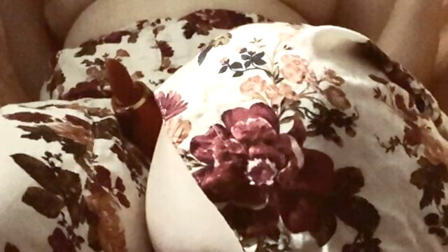 Chubby White Woman Blows Clouds And Parts Her Floral Skirt For Vibrator