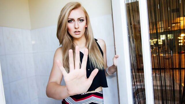 Skinny Blonde Bbc, Alexa Grace