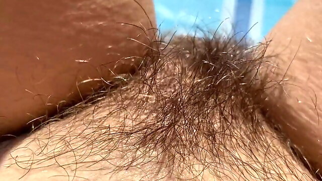Amateur Hairy girl sunbathing outdoor hairy pussy fetish