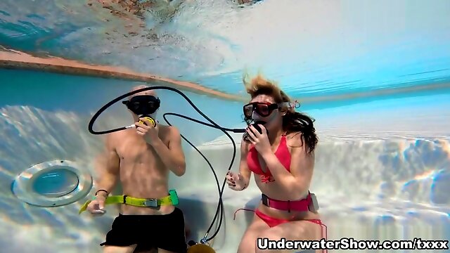 Underwatershow