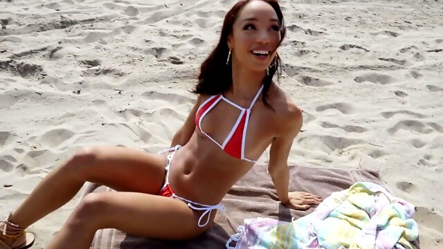 Pelo Negro Bikini