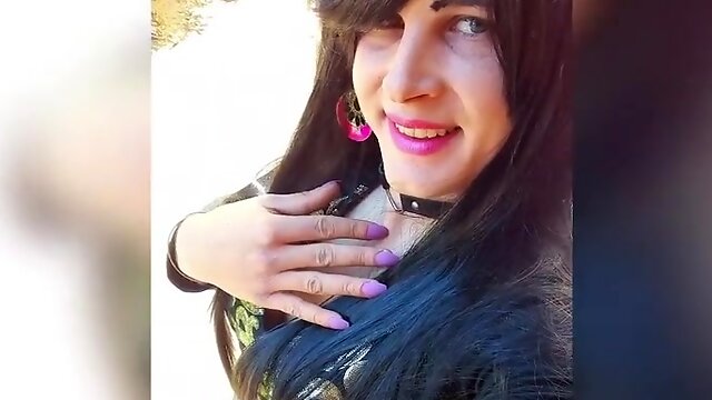 Masturbation Francaise, Crossdresser Outdoors