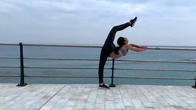 Contortion Solo