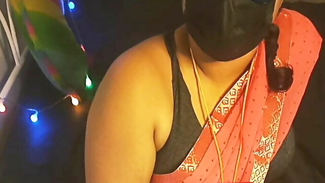 Hot Saree Aunty, Tamil College, Cleavage, Armpit, Clothed