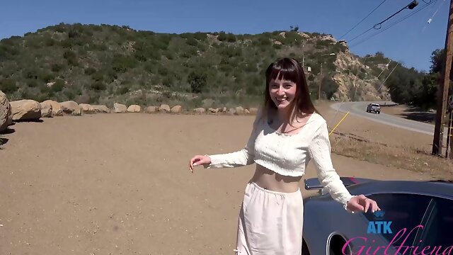 Horny cutie Lana Smalls gives road head to a lucky stranger