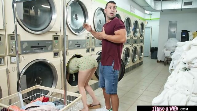 Laundry Mat, Beauty