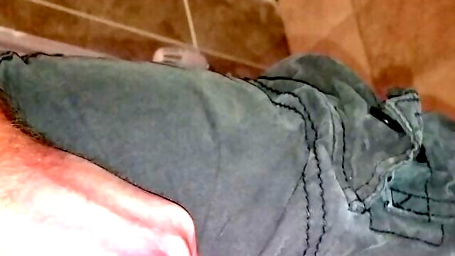 Bursting bladder soaking my pants 