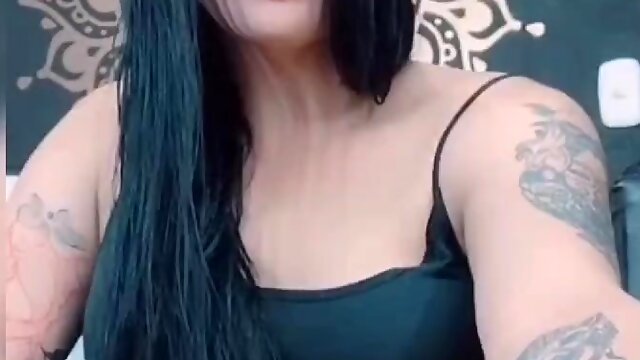 JOHANA TOYING WITH SOLES