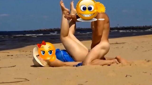 Walking Along The Beach, I Inserted My Penis To A Resting Mommy
