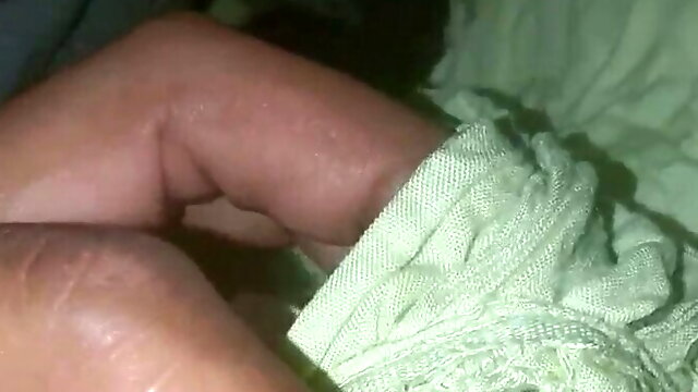 YOUNG MANAGER FUCKS VAGINA OF THE WENCH WITH BIG OILED BUTT