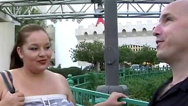 Sexy BBW Elizabeth shows off her curves