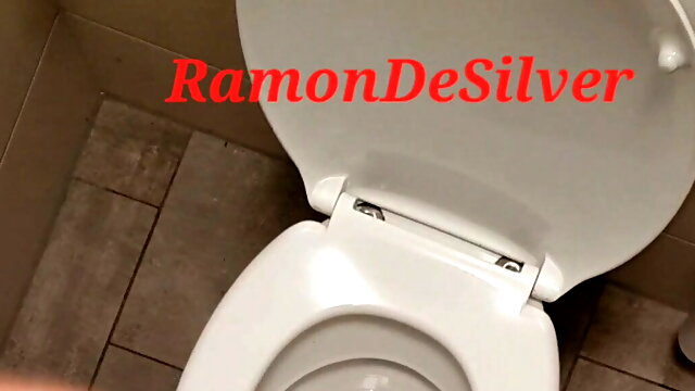 Master Ramon has to piss, hot