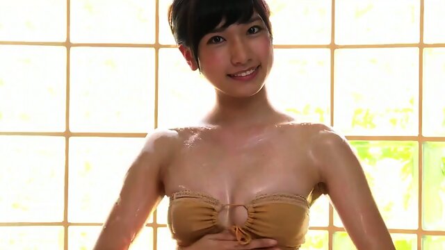 Idol gravure ayaka morikawa