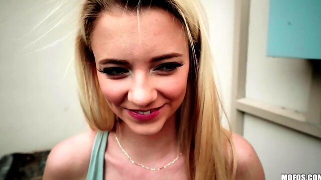 Marvelous Riley Star mind-blowing xxx scene