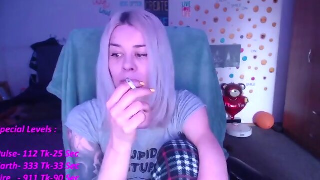 Blonde Smoking Solo