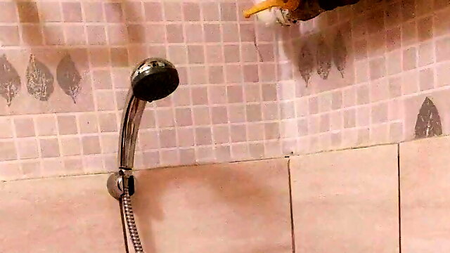 Hidden Shower Masturbation