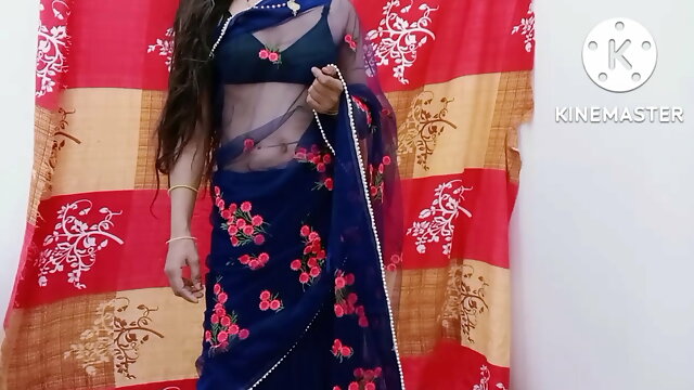 Hot your priya ki mast chudayi in blue Saree hot video