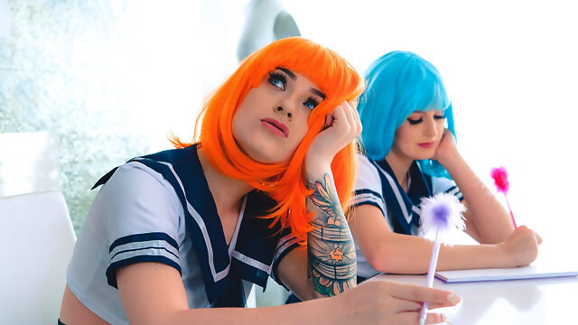 Two lesbian college babes bring each other to a powerful orgasm