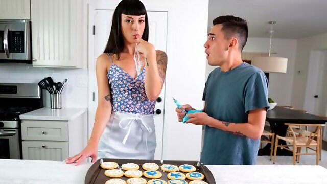 Stepmom Kitchen Fuck, Charlie Valentine