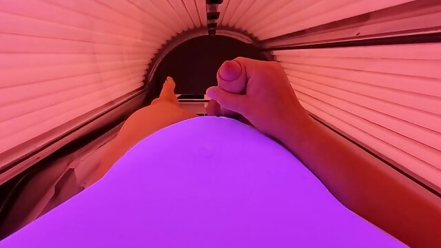 Solarium Masturbating