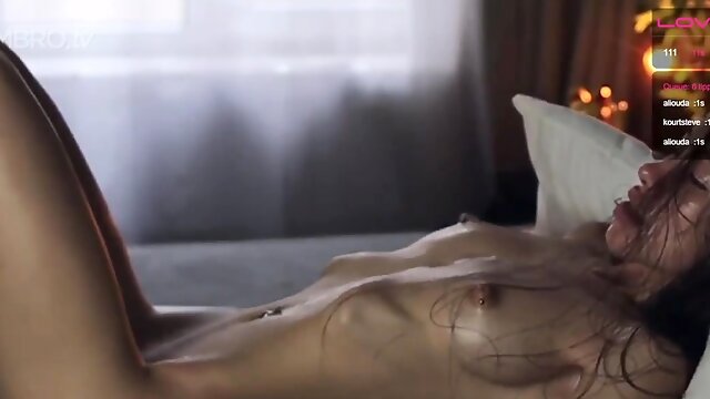 Petite small tit babe with perfect pussy masturbates