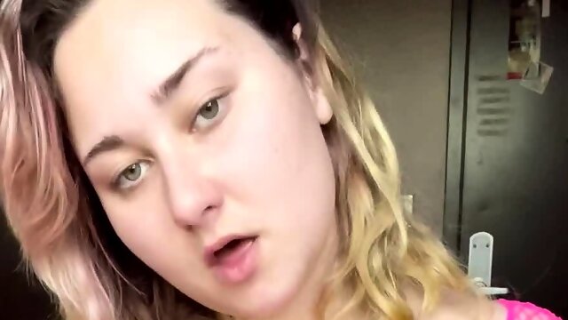BBW with big boobs on webcam 3 gives ca