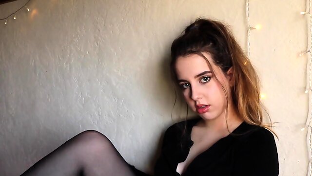 Amateur blondie solo anal masturbation