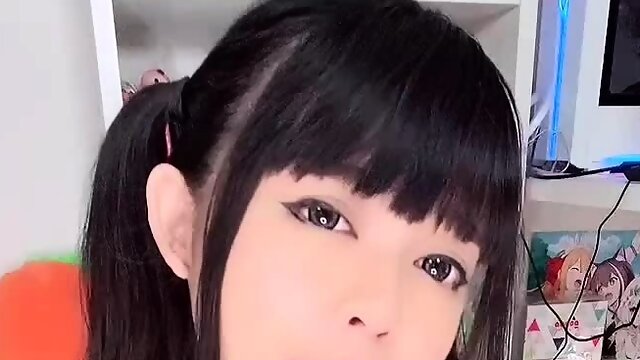 Adorable Japanese teen Izumi Koizumis pussy toyed until