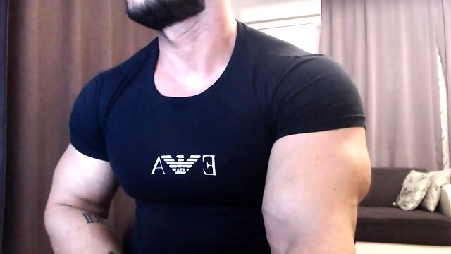 Incredible sexy twink with hard big muscles solo jerking fun