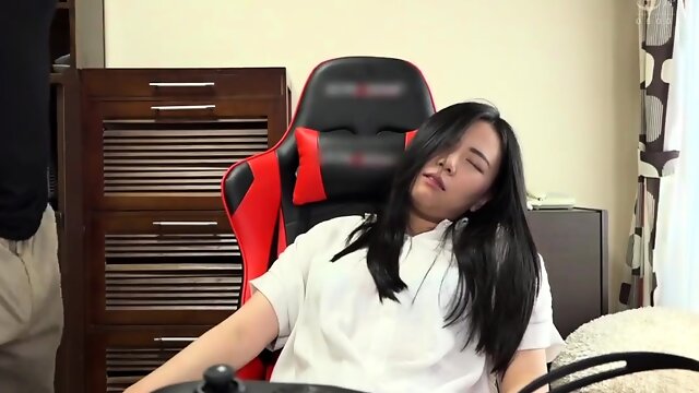 Amateur asian cocksucker teen