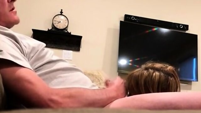 Tracy gives blow job