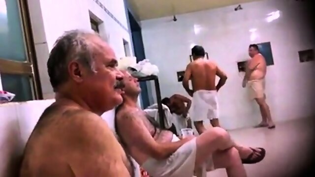 Str8 spy pakistani daddy in public bath