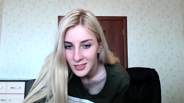 Blonde Amateur Webcam Striptease